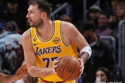 九游官网-湖人复仇迎连胜，东契奇满分詹姆斯优秀，两替补也进红榜