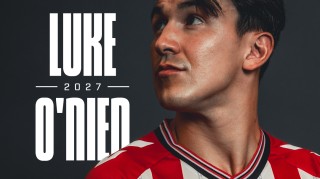 九游应用下载-官方：桑德兰与主力中卫奥尼恩续约至2027年